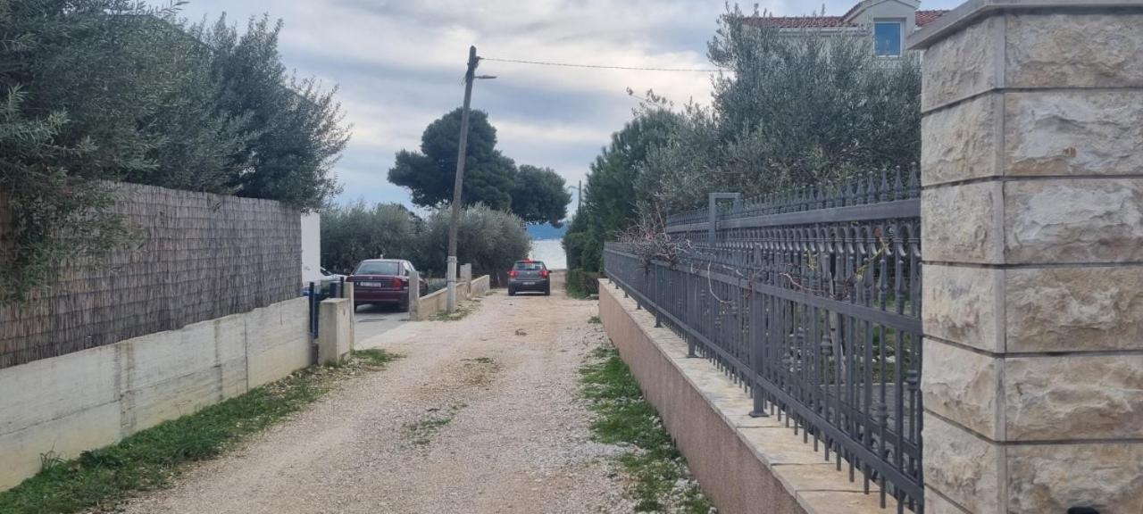 Joseph'S Apartments By The Sea Kastela Exterior photo